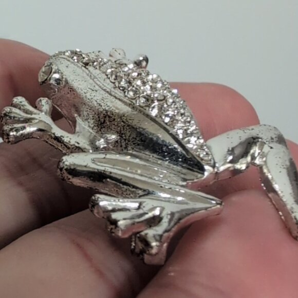 Rhinestone & Silver Frog Toad Brooch - Picture 3 of 4